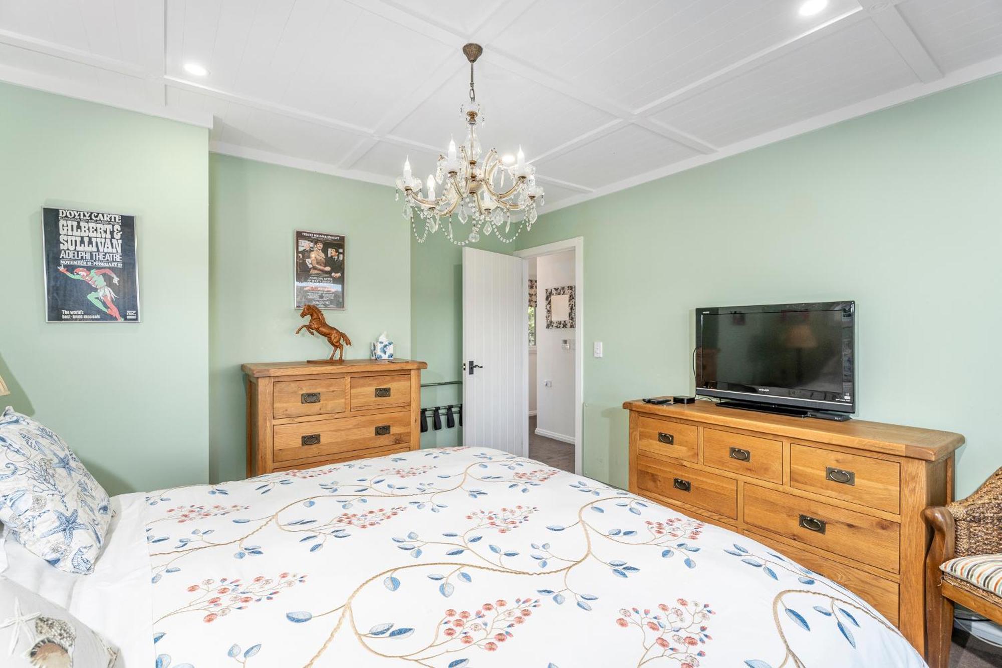 Bayview Valley Lodge Bed & Breakfast Whitianga Ngoại thất bức ảnh